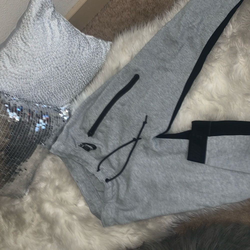 NIKE trackpants